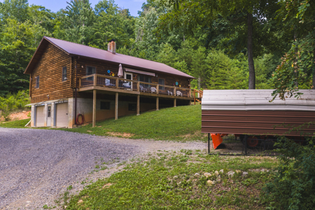 Log Home on Acreage-Hancock County Tennessee For Sale-Thorn Hill - image 4