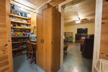 Log Home on Acreage-Hancock County Tennessee For Sale-Thorn Hill - image 32