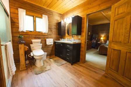 Log Home on Acreage-Hancock County Tennessee For Sale-Thorn Hill - image 19