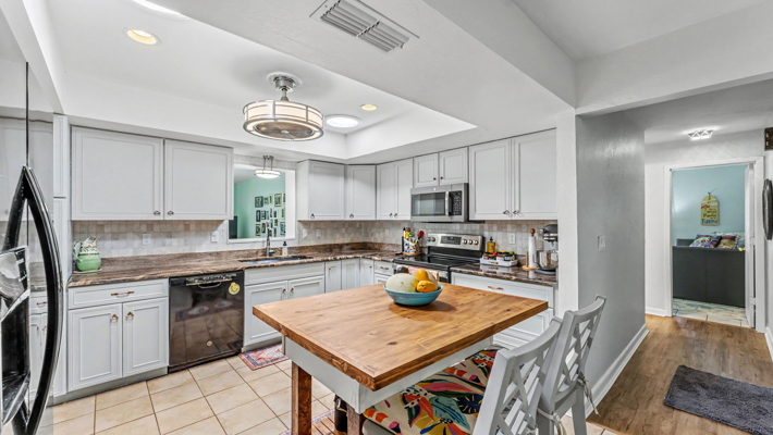 South Lakeland, Pool, 4 Bedrooms, 2 Baths, Large AC Florida Rm,
