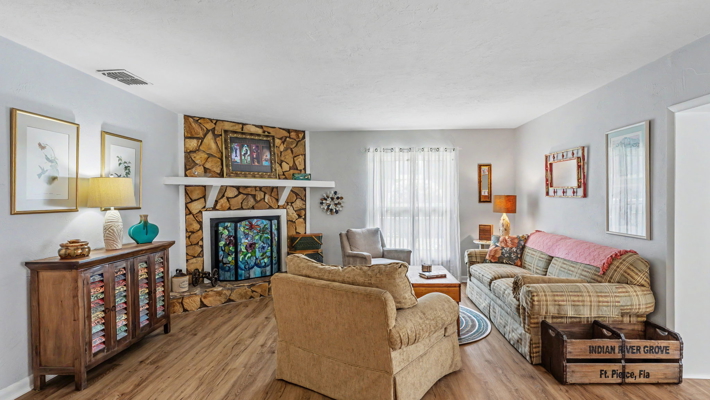 South Lakeland, Pool, 4 Bedrooms, 2 Baths, Large AC Florida Rm,