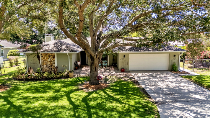 South Lakeland, Pool, 4 Bedrooms, 2 Baths, Large AC Florida Rm,