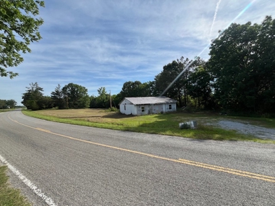 Country Home and Investment Homesite! - image 3