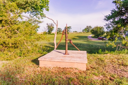 Marshall County Kansas Home with Pond - image 37
