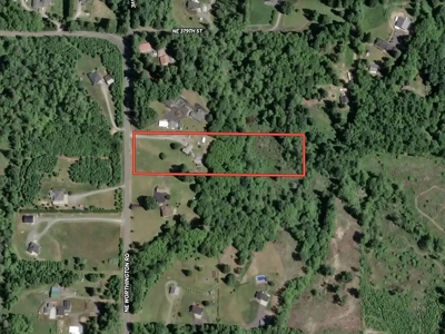 Country Living on 5 Private Acres Near Battle Ground - image 34