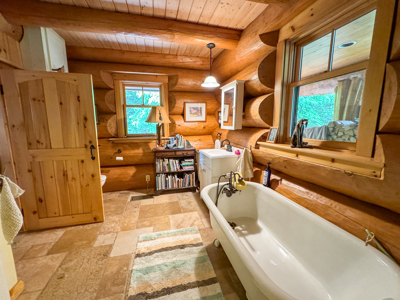A Log Home Masterpiece in the Maine Woods on West Lake - image 28