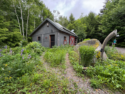 A Log Home Masterpiece in the Maine Woods on West Lake - image 7