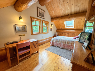 A Log Home Masterpiece in the Maine Woods on West Lake - image 32