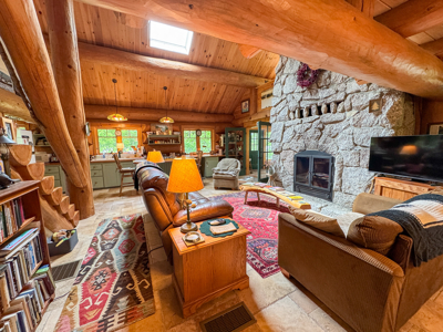A Log Home Masterpiece in the Maine Woods on West Lake - image 19
