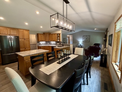Private 8-Acre Executive Estate w/ Massive Workshop - image 12