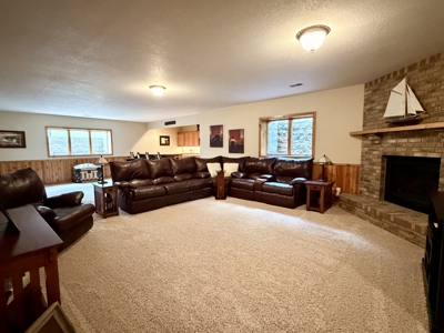 Private 8-Acre Executive Estate w/ Massive Workshop - image 49