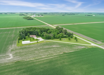 Private 8-Acre Executive Estate w/ Massive Workshop - image 45