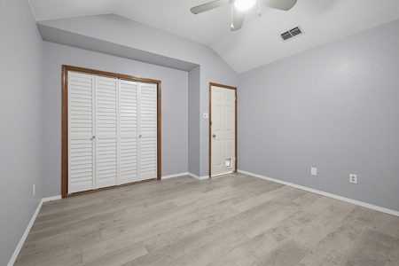 Beautiful home on corner lot in the Lakes Subdivision - image 11