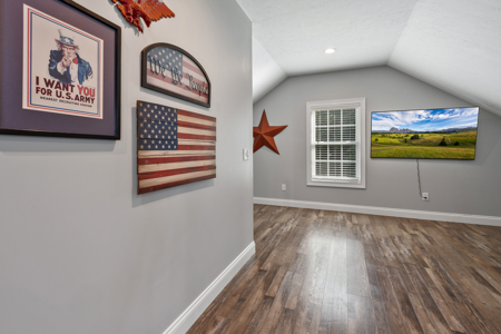 Country Home in Burkesville, KY near Dale Hollow Lake - image 25