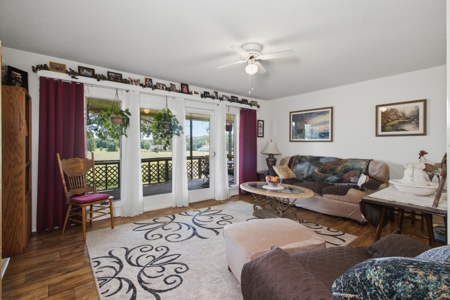 Home for Sale in West Plains, MO. for Sale, 5 Bedrooms 3 Baths - image 9