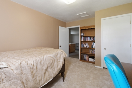Home for Sale in West Plains, MO. for Sale, 5 Bedrooms 3 Baths - image 27