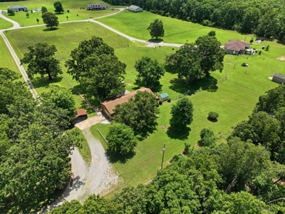 Home for Sale in West Plains, MO. for Sale, 5 Bedrooms 3 Baths - image 39