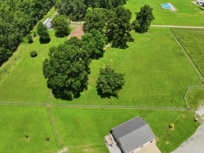 Home for Sale in West Plains, MO. for Sale, 5 Bedrooms 3 Baths - image 41