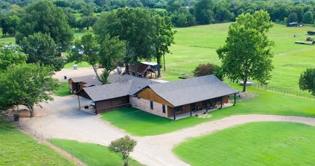 Ranchette on 13 Acres with Shop & Pond - image 18
