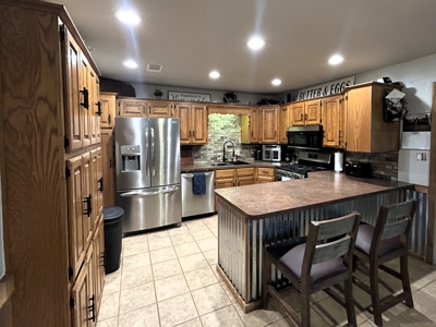 Ranchette on 13 Acres with Shop & Pond - image 2