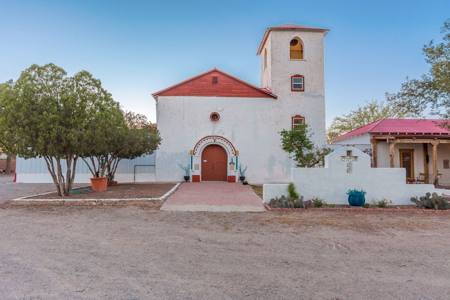 Historic Adobe Estate with Event Venue for Sale in Hatch, NM - image 7