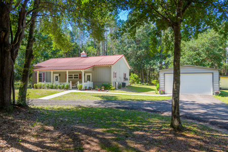 40 Acres of Timberland with 3 Bedroom For Sale in Chiefland, FL - image 1