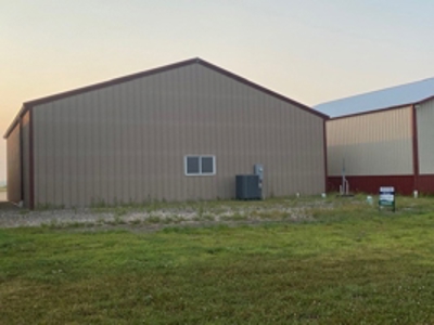 Airplane Hanger For Sale At Cameron Mo Municipal Airport - image 3