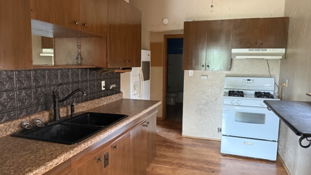 Good Starter Home or Rental investment - image 3