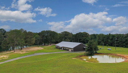 Stunning Country Home For Sale on 14.5 Acres in De Kalb, TX! - image 12