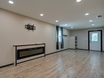 Stunning Country Home For Sale on 14.5 Acres in De Kalb, TX! - image 14