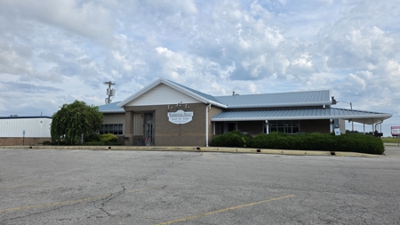 Turn-Key Restaurant or Unlimited Commercial Potential - image 2