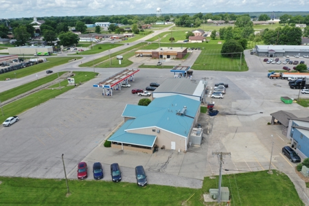 Turn-Key Restaurant or Unlimited Commercial Potential - image 36