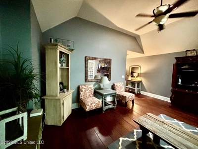 Luxury Country Estate on 70 Acres in Lawrence County - image 27