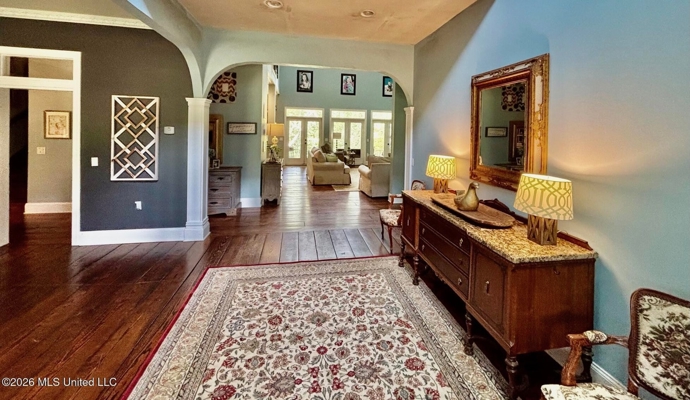 Luxury Country Estate on 70 Acres in Lawrence County