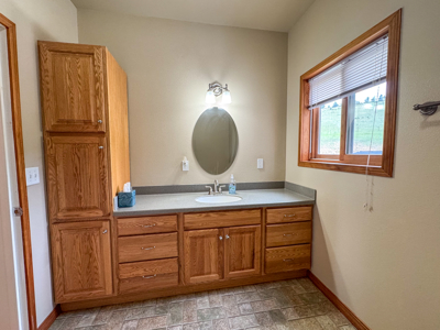 Montana Foothills Retreat | Hobson, Montana - image 40
