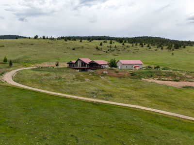 Montana Foothills Retreat | Hobson, Montana - image 20