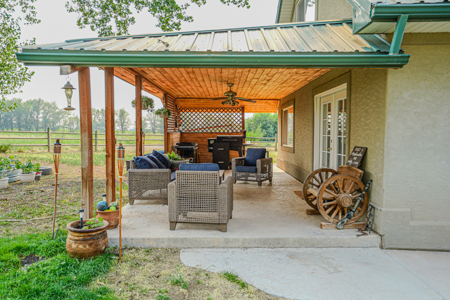 79+/- Acre Colorado Horse Property with 56 Shares, Pond & Pasture - image 9