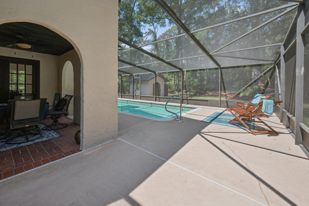 Beautiful Home on 5 Acres with Pool in Newberry, FL - image 15