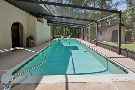 Beautiful Home on 5 Acres with Pool in Newberry, FL - image 16