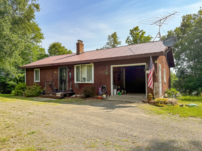 Lakeside Ranch Home - Springfield, Maine - image 1