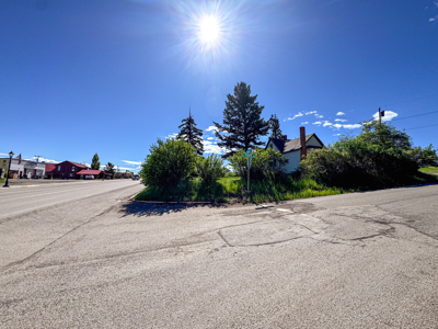 Investment Opportunity on 5 City Lots with Main Street Frontage - image 10