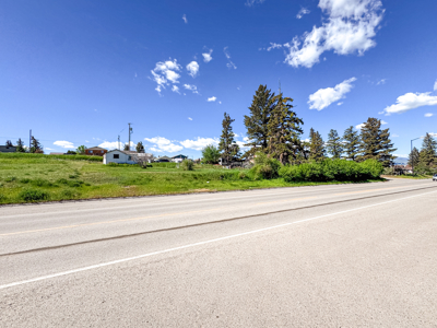 Investment Opportunity on 5 City Lots with Main Street Frontage - image 12