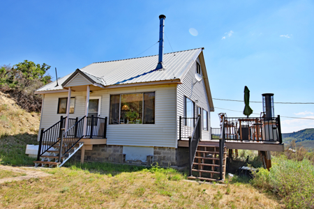 Lakefront Mountain Cabin For Sale at Vega State Park in Colorado - image 4