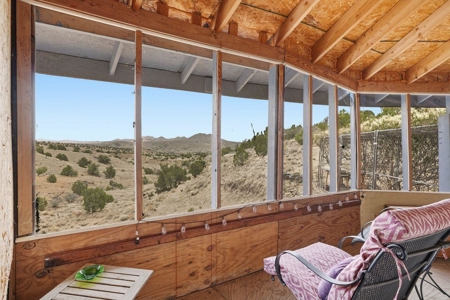Off-Grid Yurt on 21.8 Acres Near Santa Fe, New Mexico - image 23