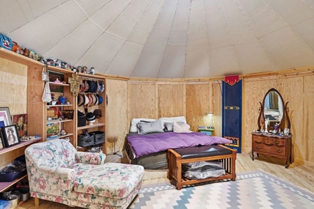 Off-Grid Yurt on 21.8 Acres Near Santa Fe, New Mexico - image 13