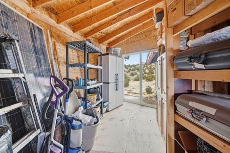 Off-Grid Yurt on 21.8 Acres Near Santa Fe, New Mexico - image 24