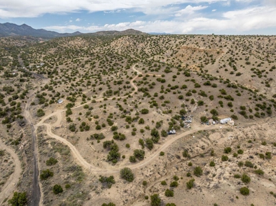 Off-Grid Yurt on 21.8 Acres Near Santa Fe, New Mexico - image 46