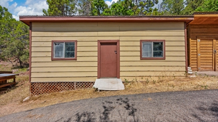 Colorado Log Home on 3.75 Acres For Sale with Pond, Orchard - image 40