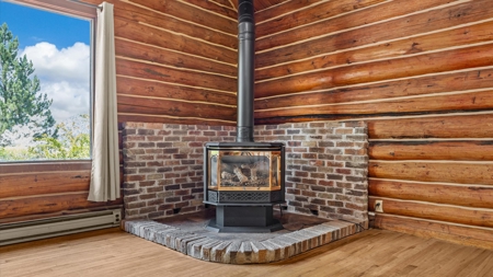 Colorado Log Home on 3.75 Acres For Sale with Pond, Orchard - image 15