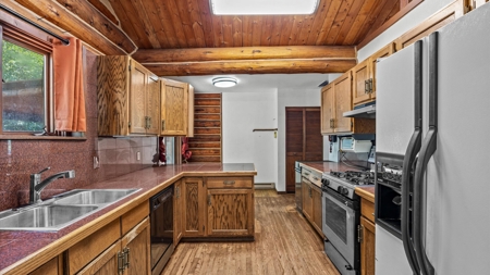 Colorado Log Home on 3.75 Acres For Sale with Pond, Orchard - image 19